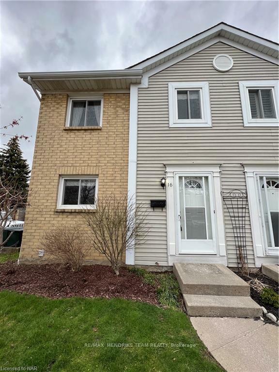 Property Photo: 38 Elma Street 16 ON L2N 6Z3