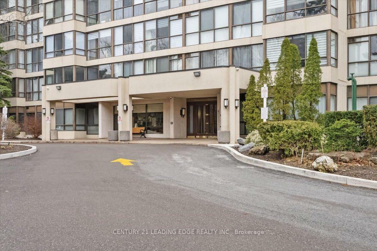 Photo de la propriété: 131 Torresdale Avenue 1808 ON M2R 3T1