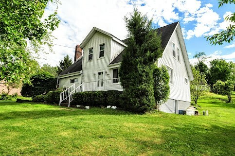 Property Photo: 904 McClintock Avenue PA 15012
