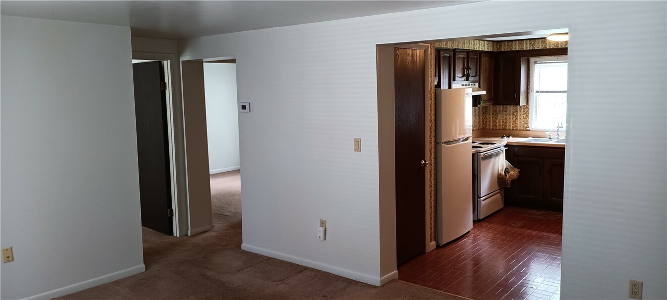 Property Photo:  2108-2110 Hollingsworth Street  PA 15068 