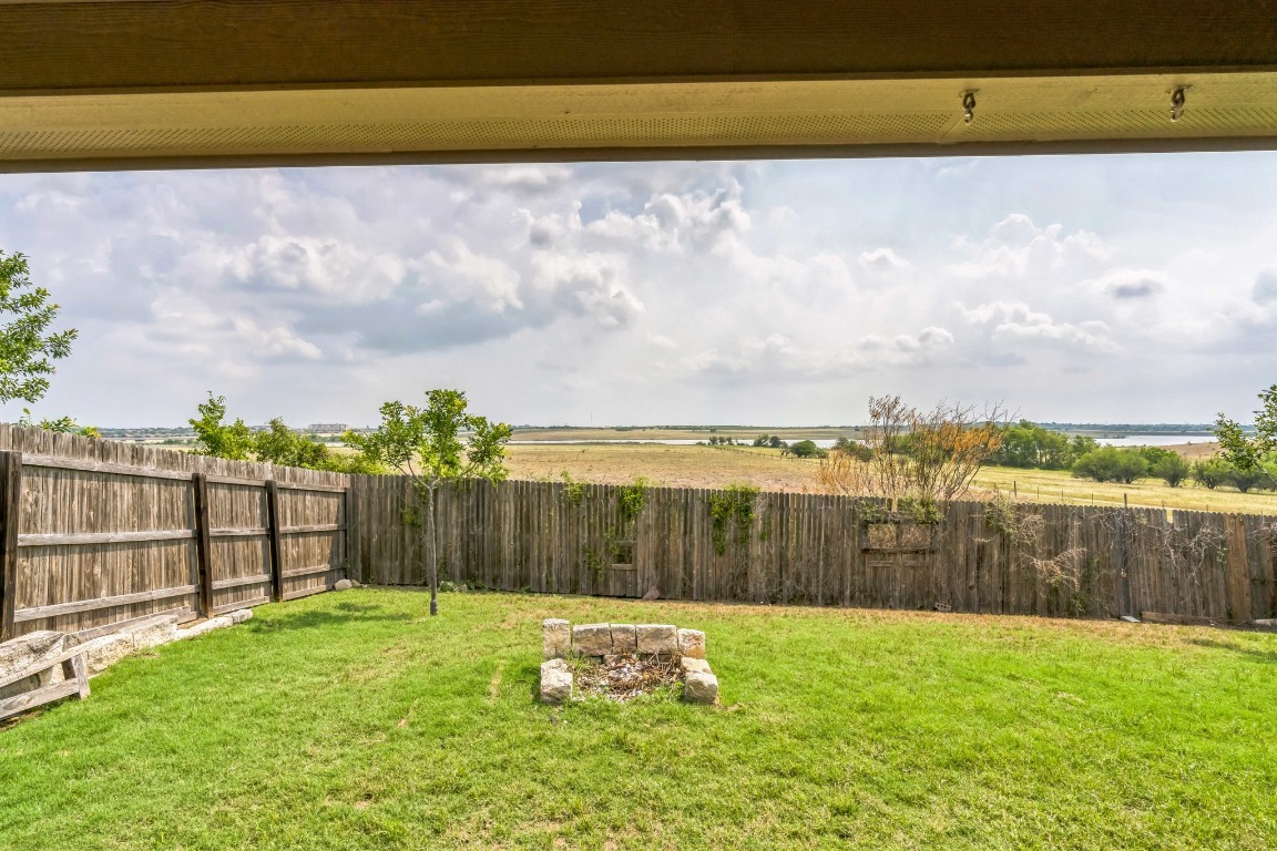 Property Photo: 217 Hoya Lane TX 78666