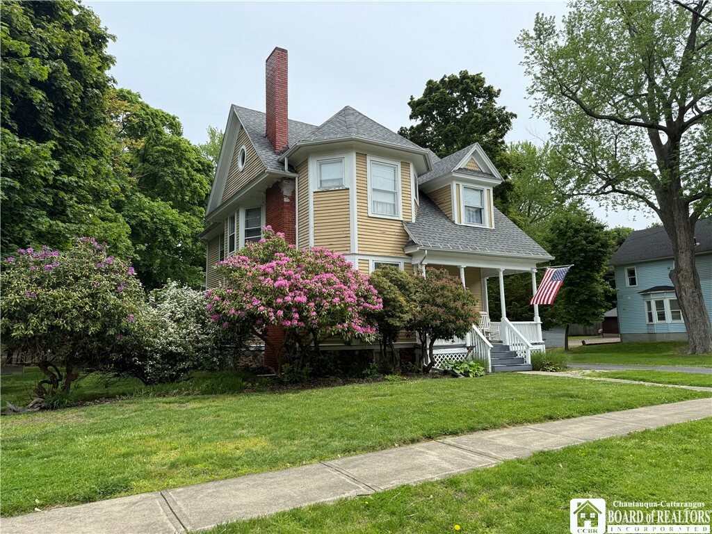 Property Photo: 41 Maple Avenue NY 14063