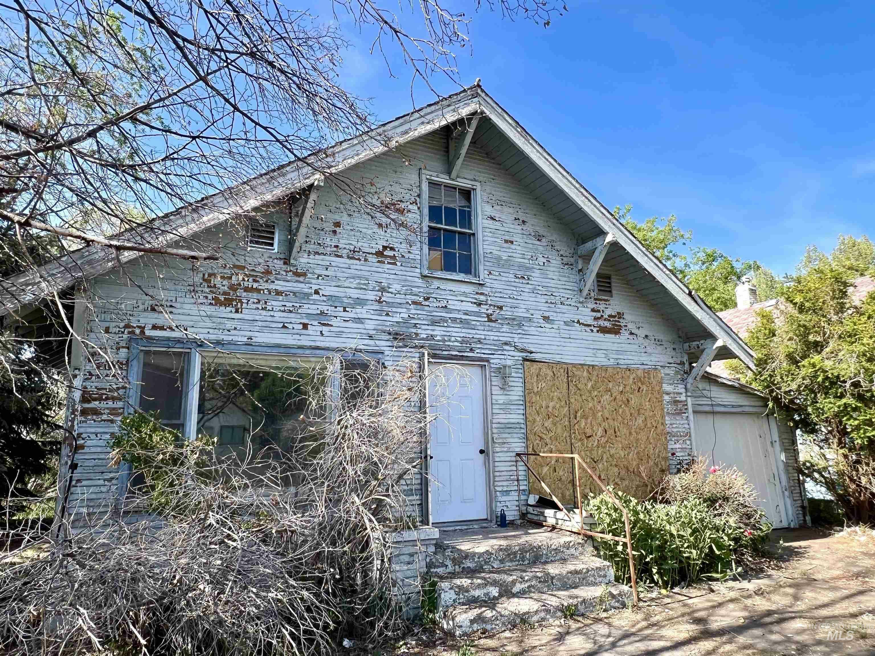 Property Photo: 906 4th Street ID 83350