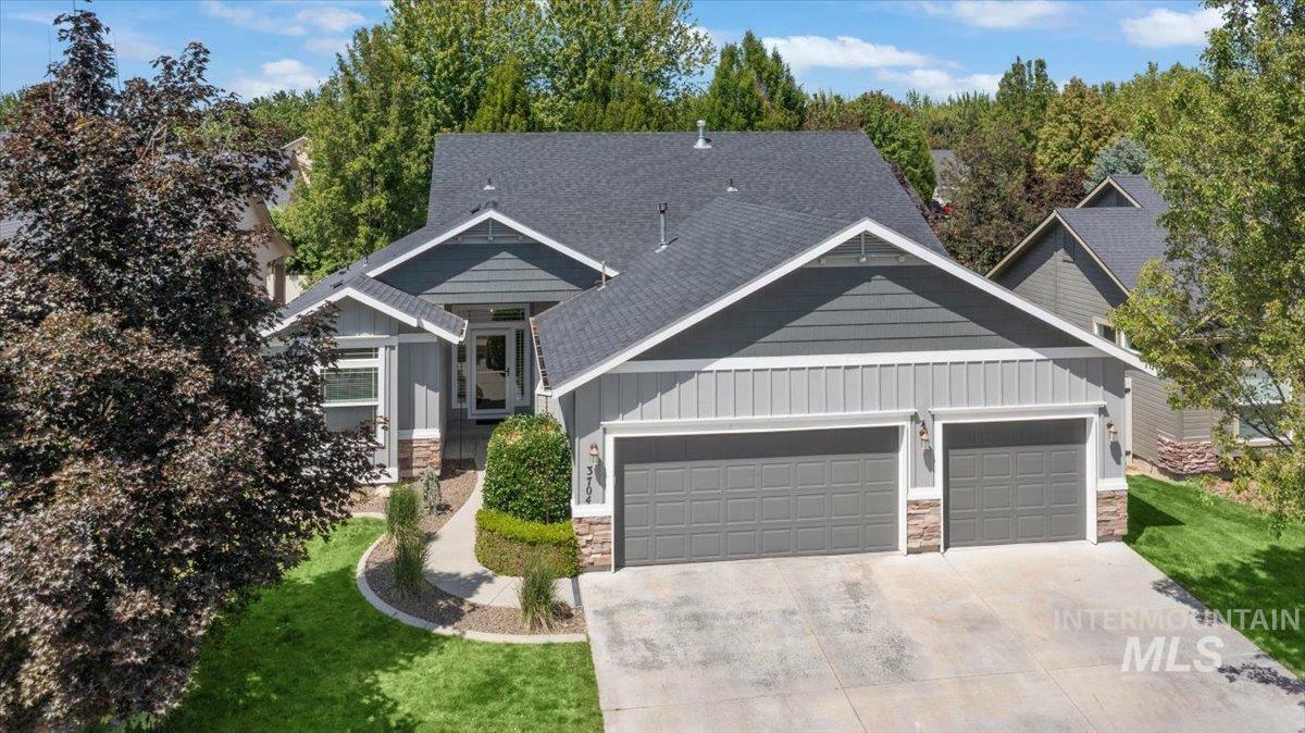 Property Photo: 3704 E Tahiti Dr ID 83646