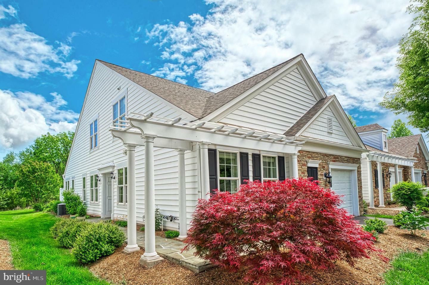 Property Photo: 44458 Maltese Falcon Square VA 20147