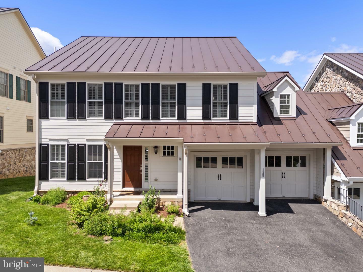 Property Photo: 128 N Jay Street VA 20117