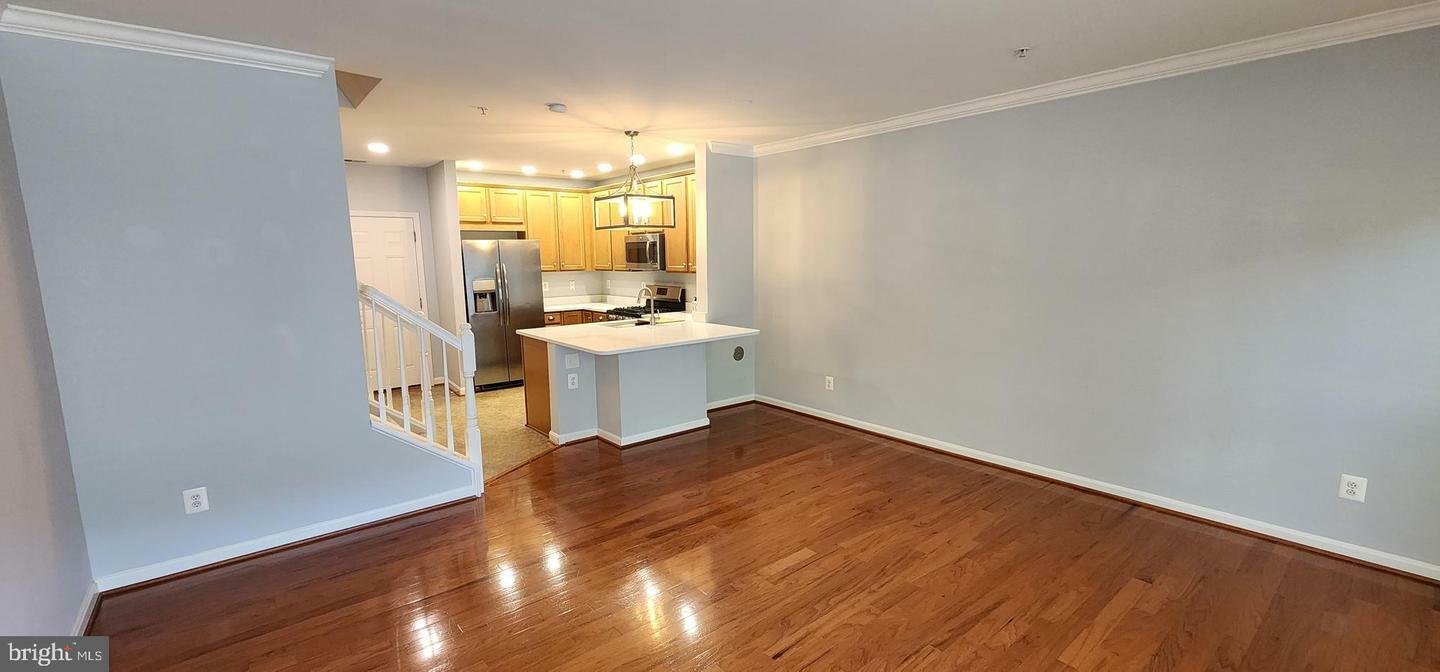 Property Photo: 15110 Lilywood Lane VA 20169