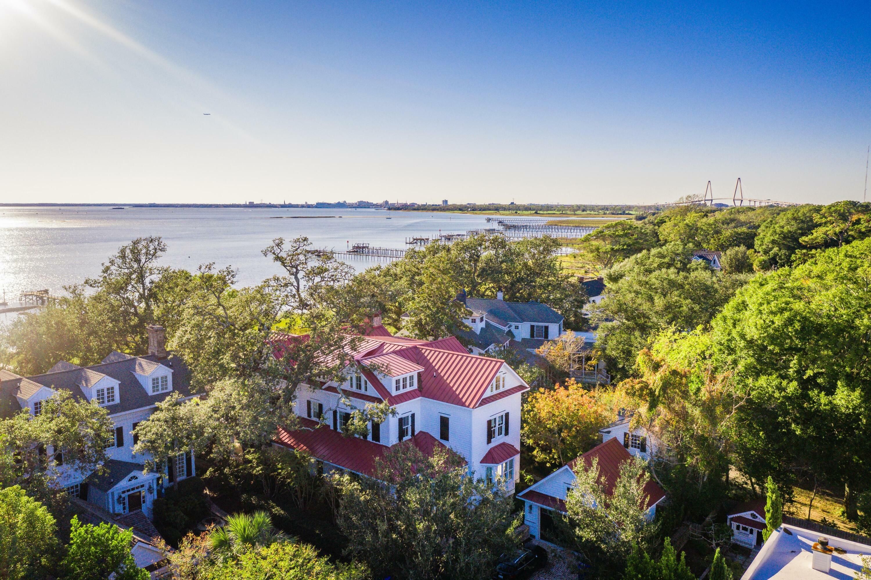 Property Photo:  202 Bank Street  SC 29464 