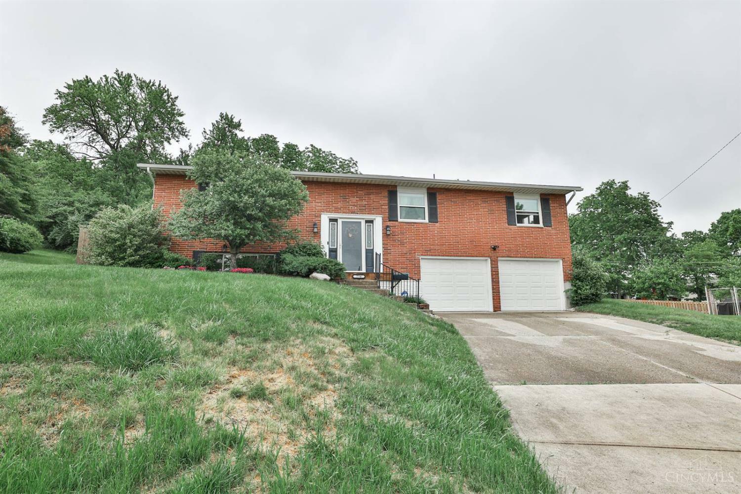 Property Photo:  734 McGuire Circle  OH 45342 
