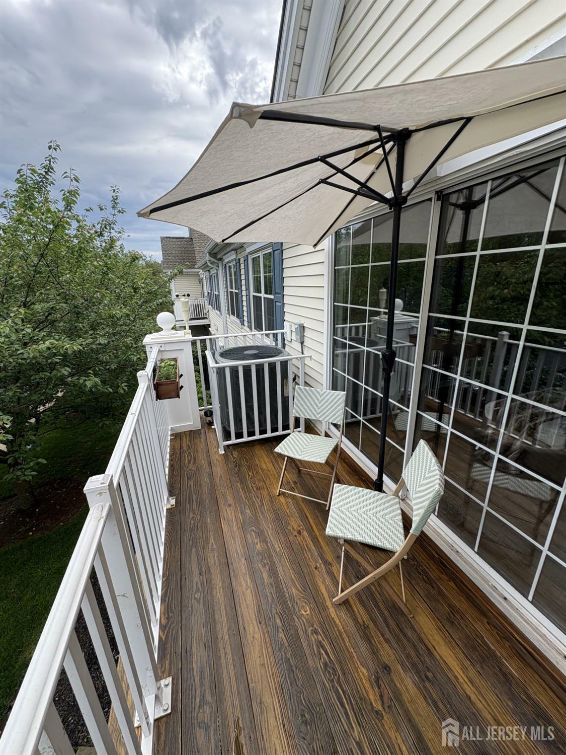 Property Photo: 122 Arbor Way NJ 08876