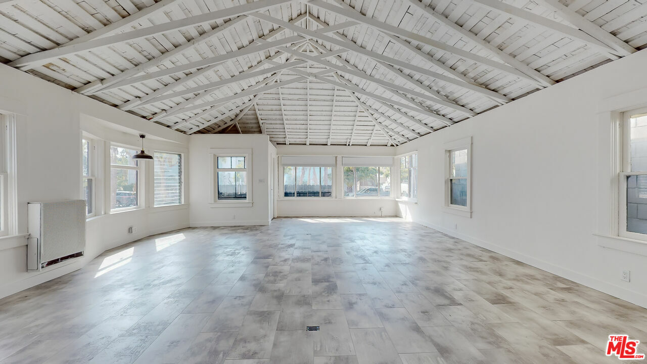 Property Photo: 2221 Neilson Way CA 90405