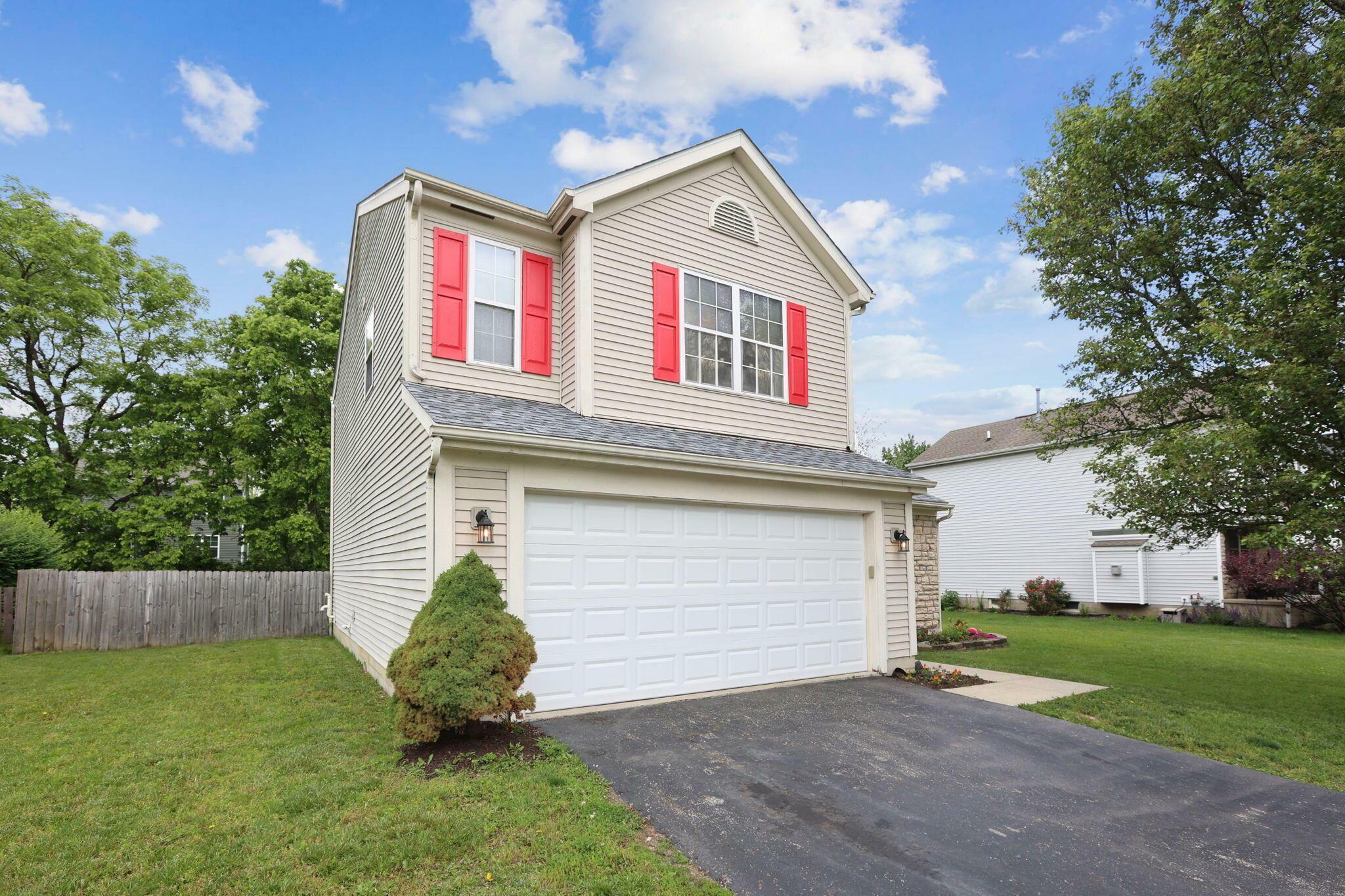 Property Photo: 2093 Winding Hollow Drive OH 43123