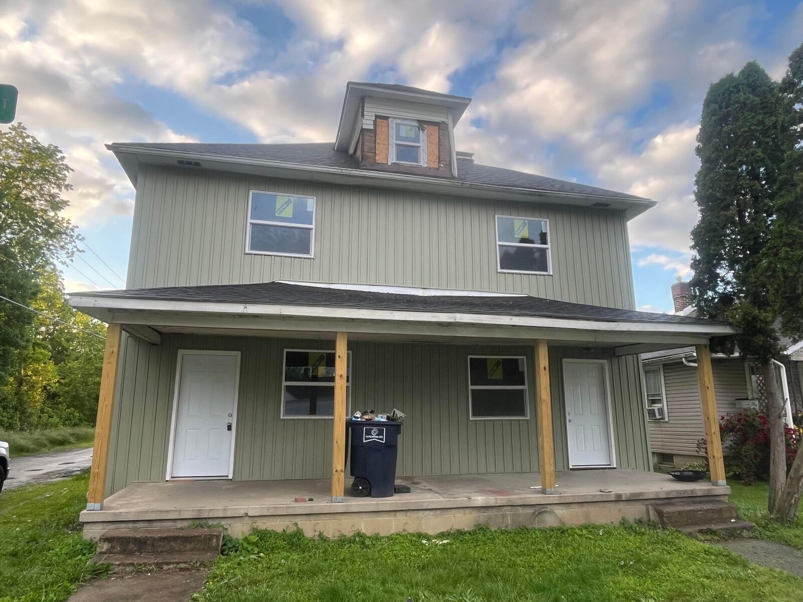 Property Photo:  1105, 1107 E Chestnut Street  OH 43130 