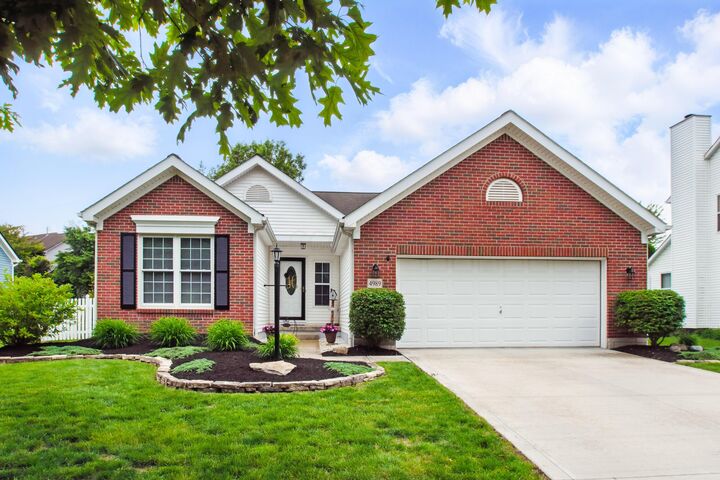 4989 Edgeley Drive  Hilliard OH 43026 photo