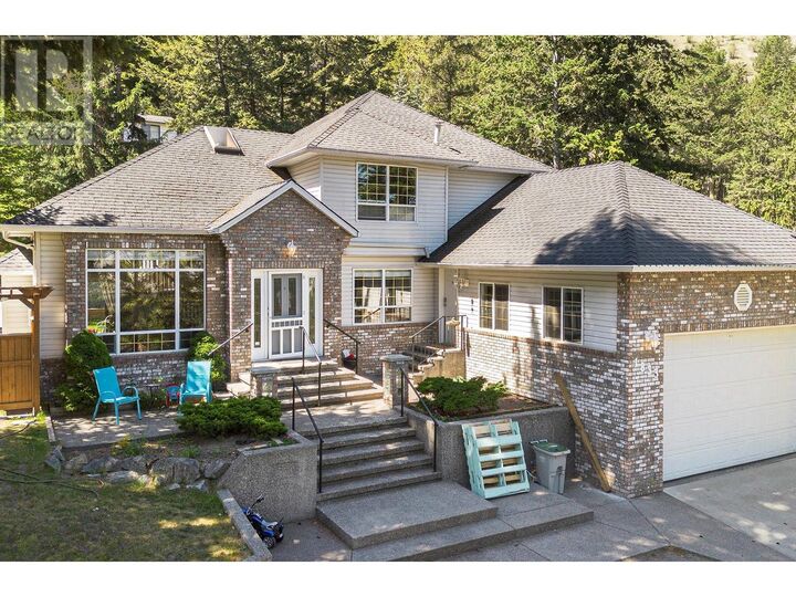 1833 Pratt Road  Kamloops BC V2H 1R3 photo