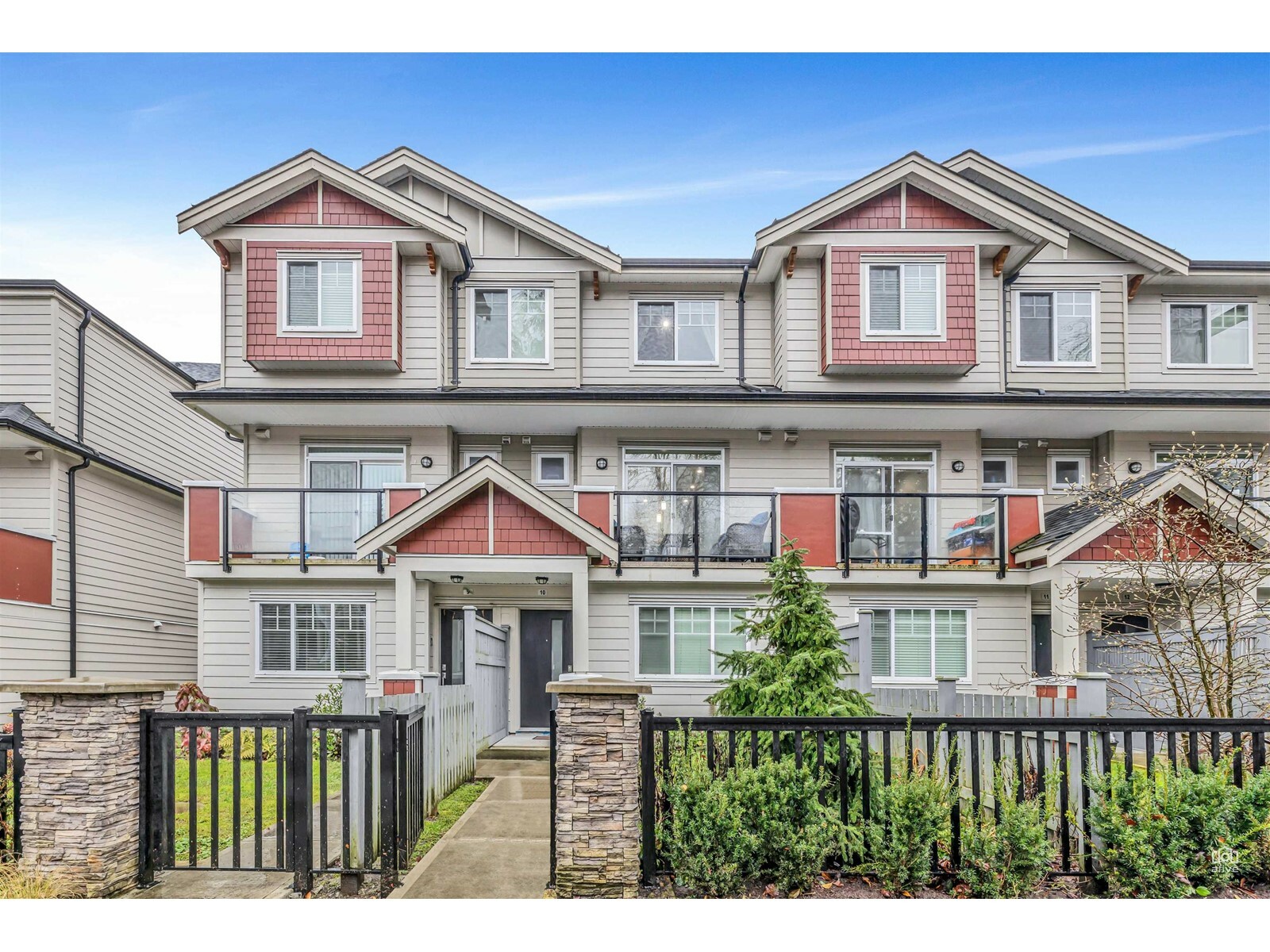 Property Photo: 13898 64 10 BC V3W 1L6
