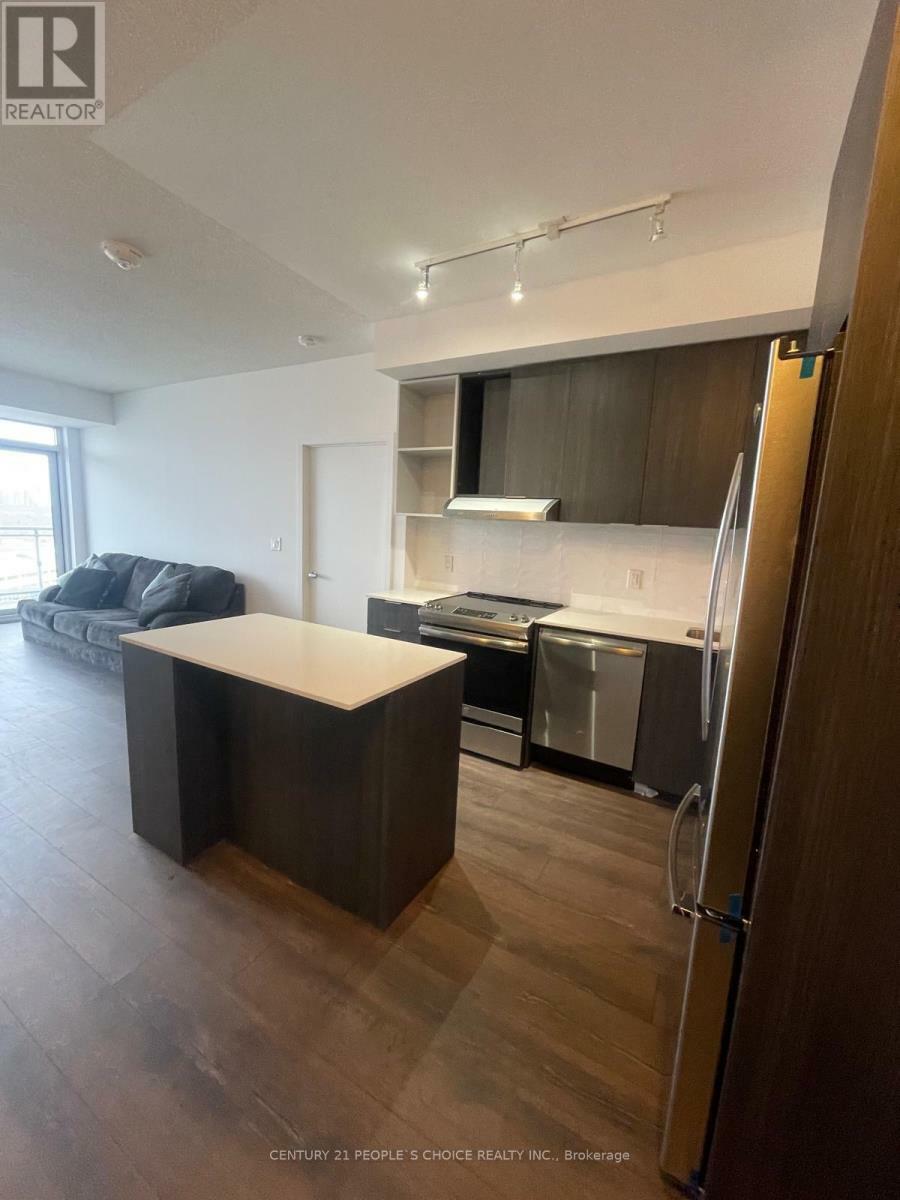 Property Photo: 2520 Eglinton Avenue West 810 ON L5M 0Y4