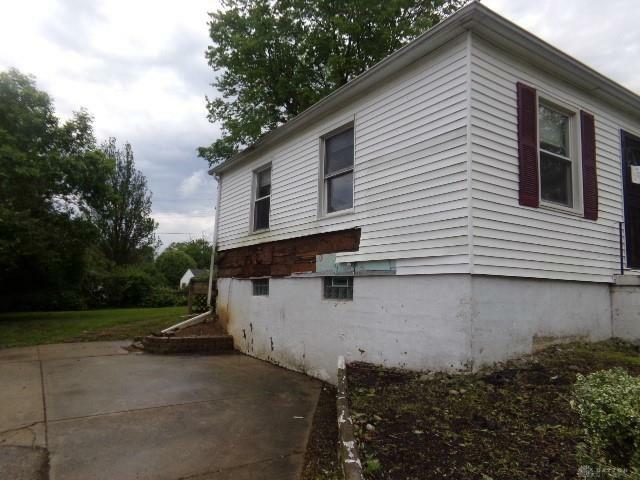 Property Photo: 714 Oakleaf Drive OH 45417
