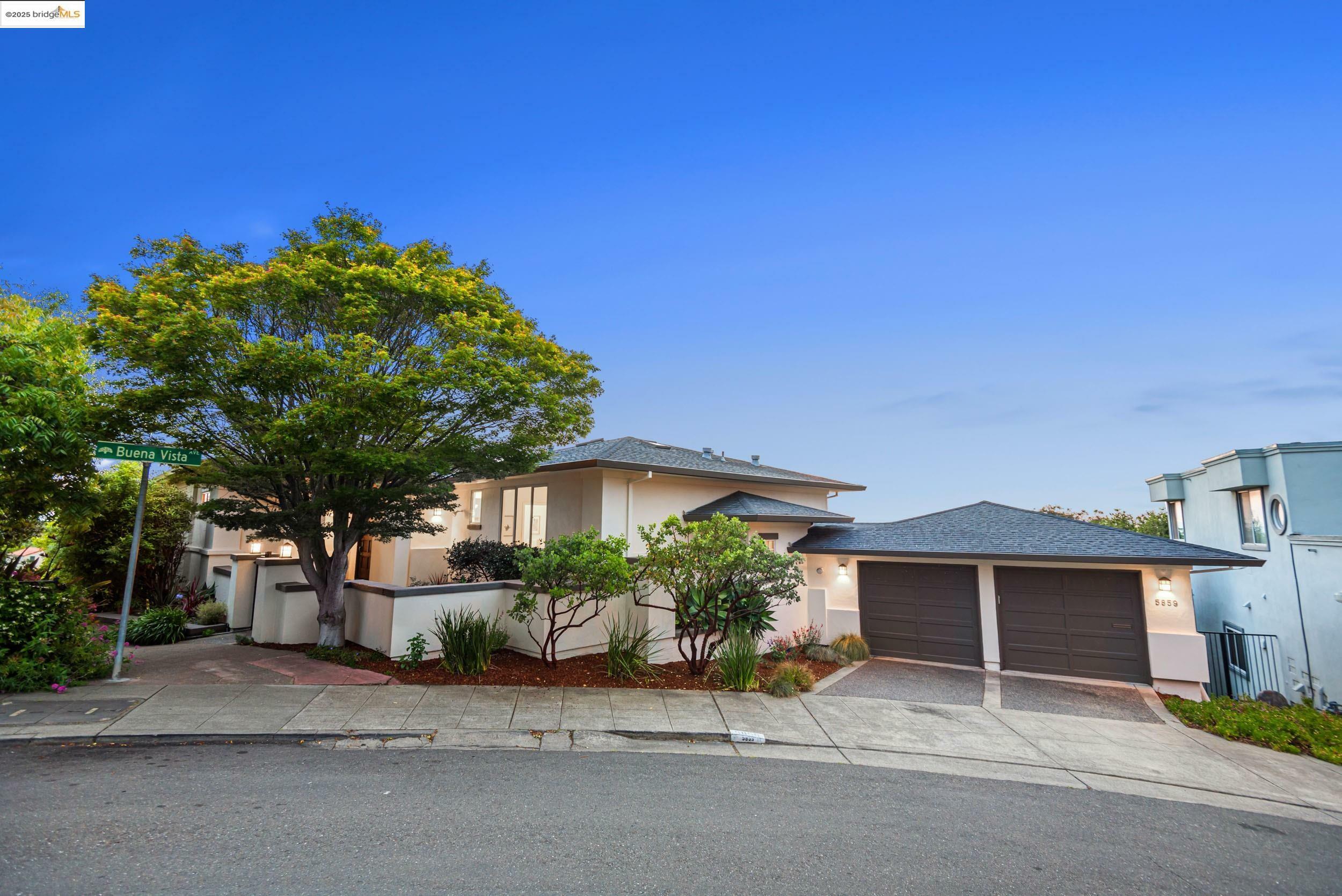 Property Photo: 5859 Buena Vista Ave CA 94618