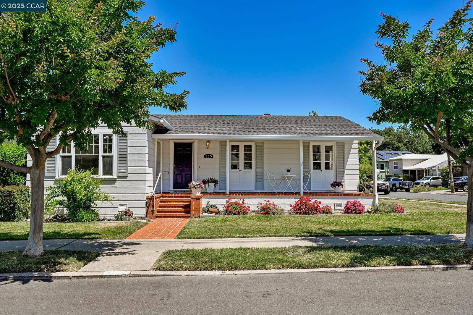Property Photo: 535 Bertola Street CA 94553
