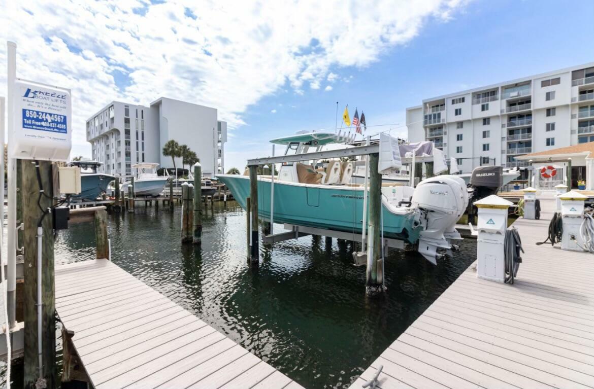 Property Photo: 30 Moreno Point Road 206B FL 32541