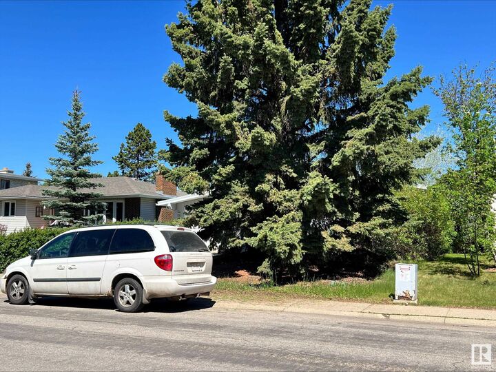 Property Photo: 11604 35 Avenue NW AB T6J 2X2