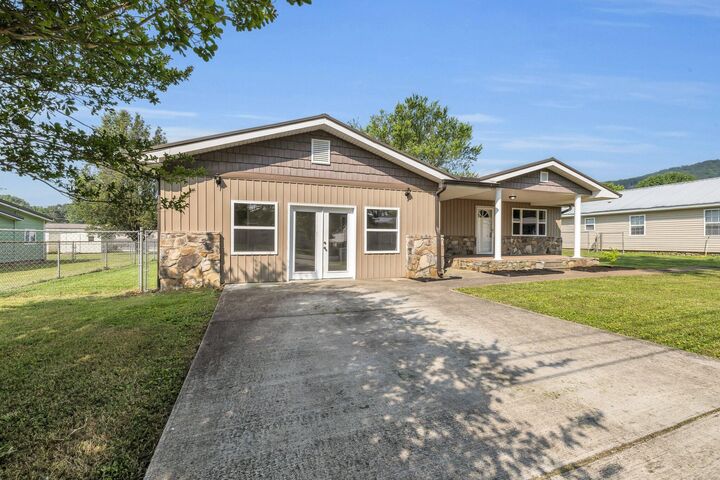 Property Photo: 132 Meadowview Lane TN 37379