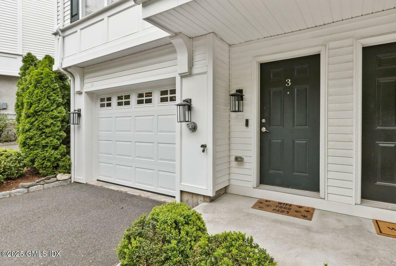 Property Photo: 18 Stone Avenue 3 CT 06830