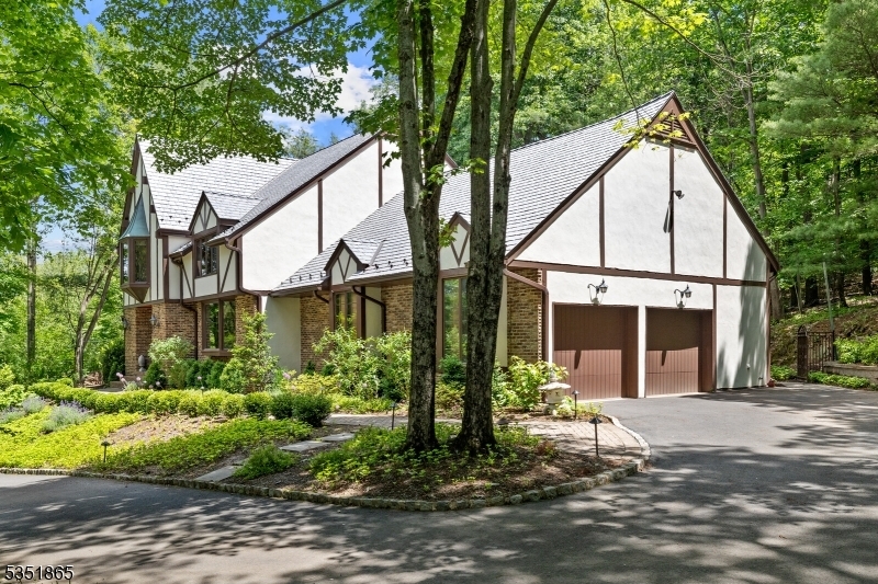 Property Photo: 70 Friar Ln NJ 07069