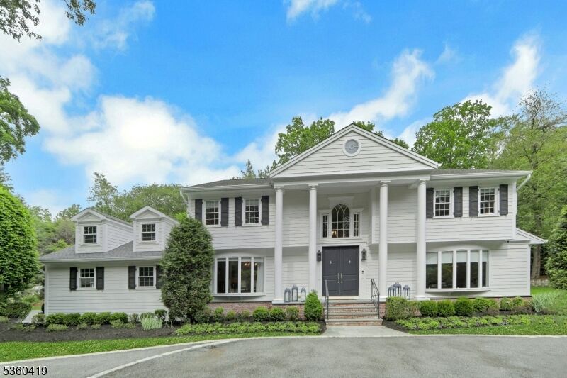 Property Photo:  325 Hobar Ct  NJ 07417 