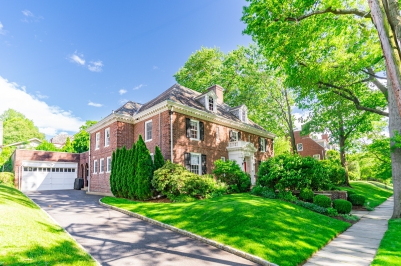Property Photo: 655 Lake St NJ 07104