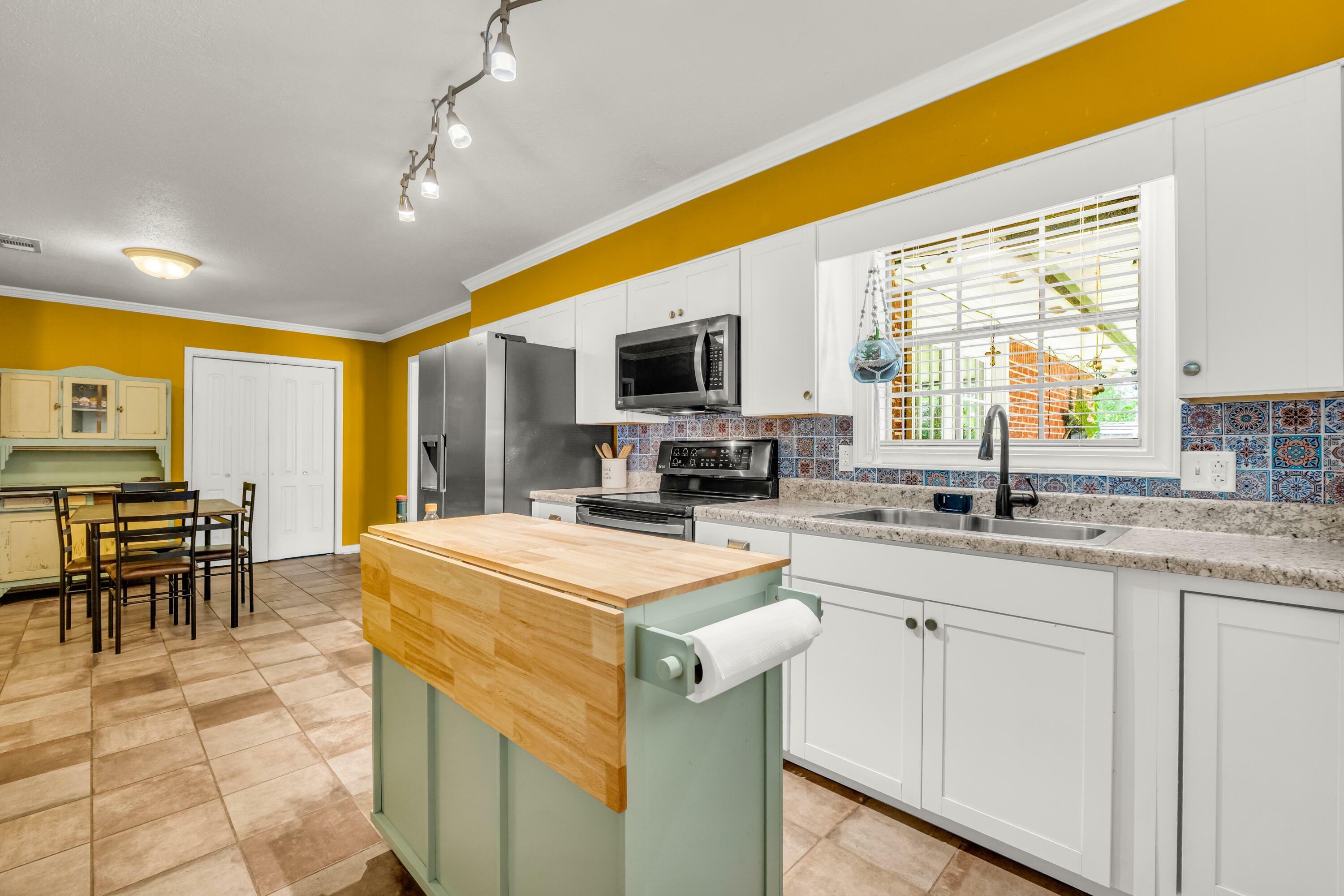 Property Photo: 1508 Hwy 69 S. MS 39702