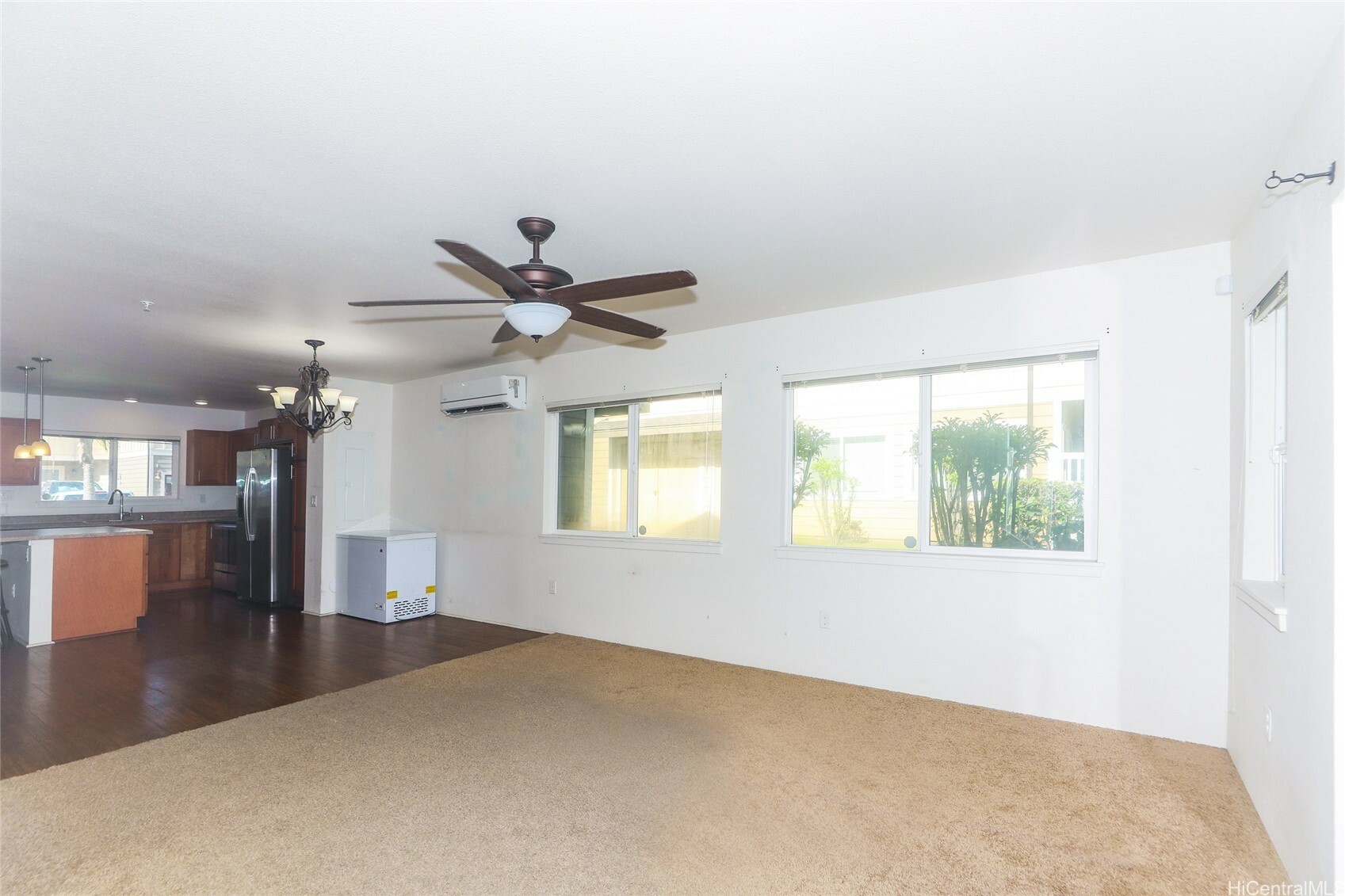 Property Photo:  724 Kakala Street 1801  HI 96706 