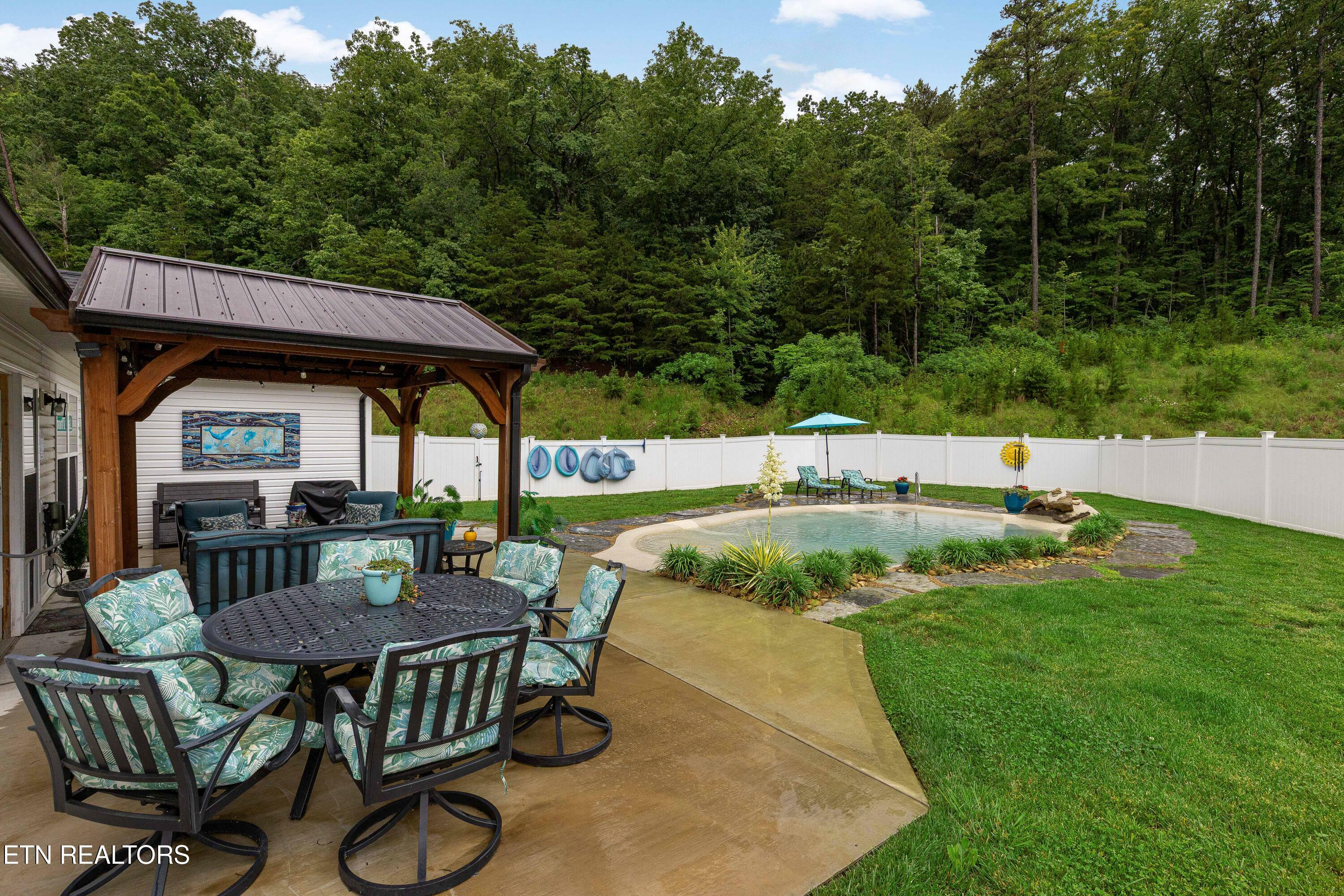 Property Photo: 2560 Eppie Cove Lane TN 37931