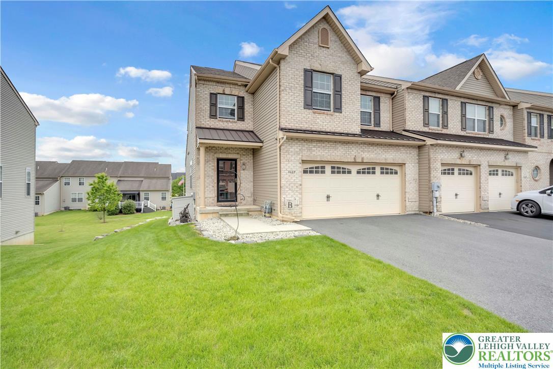 Property Photo: 4487 Cottonwood Drive PA 18064