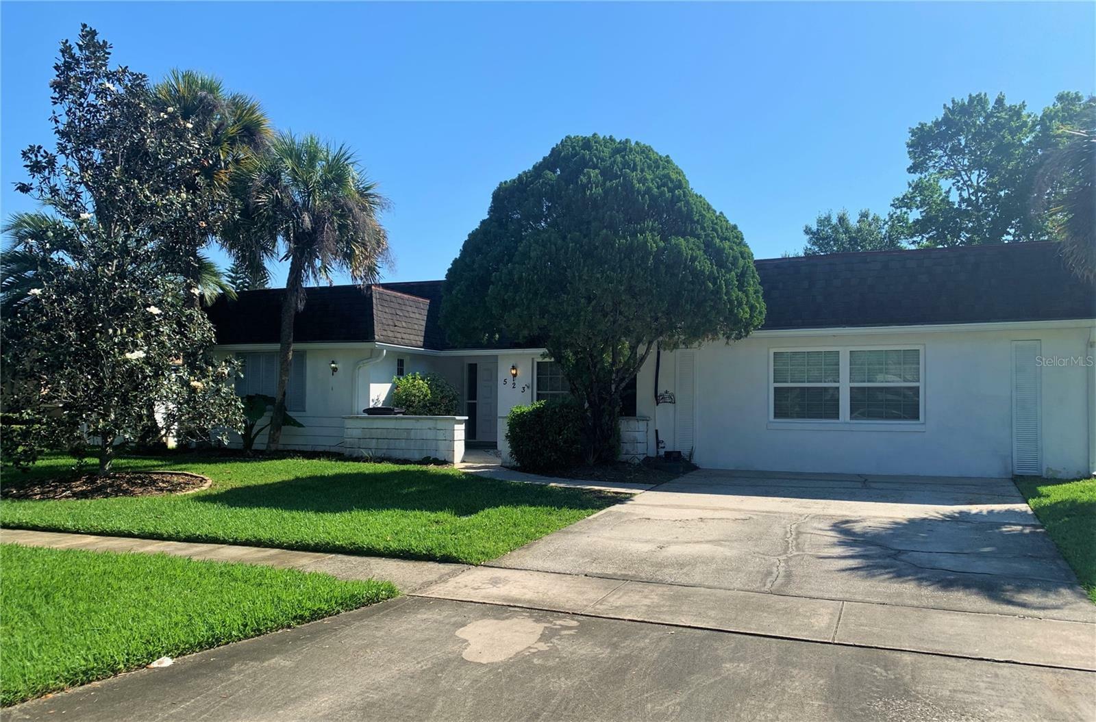 Property Photo: 523 Spring Oaks Boulevard FL 32714