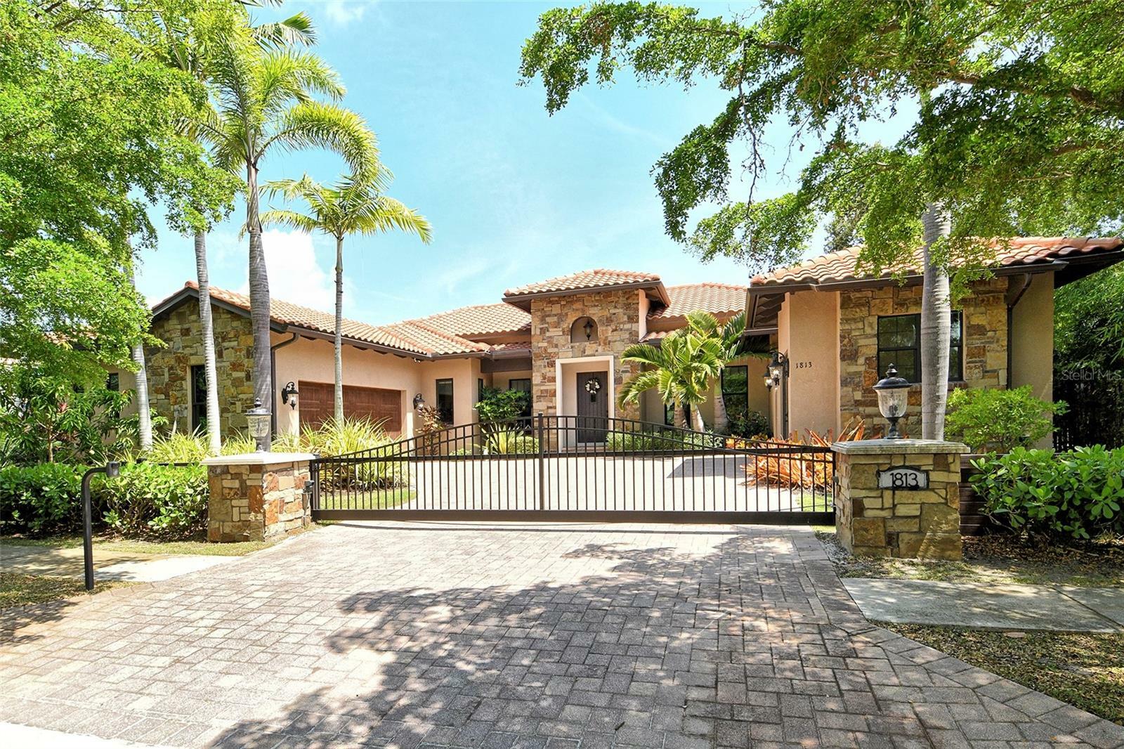 Property Photo: 1813 Boyce Street FL 34239