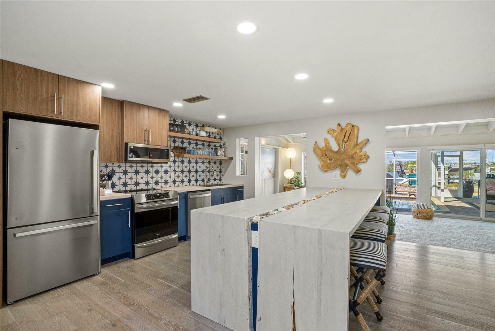 Property Photo: 7530 Whitcomb Street FL 34223