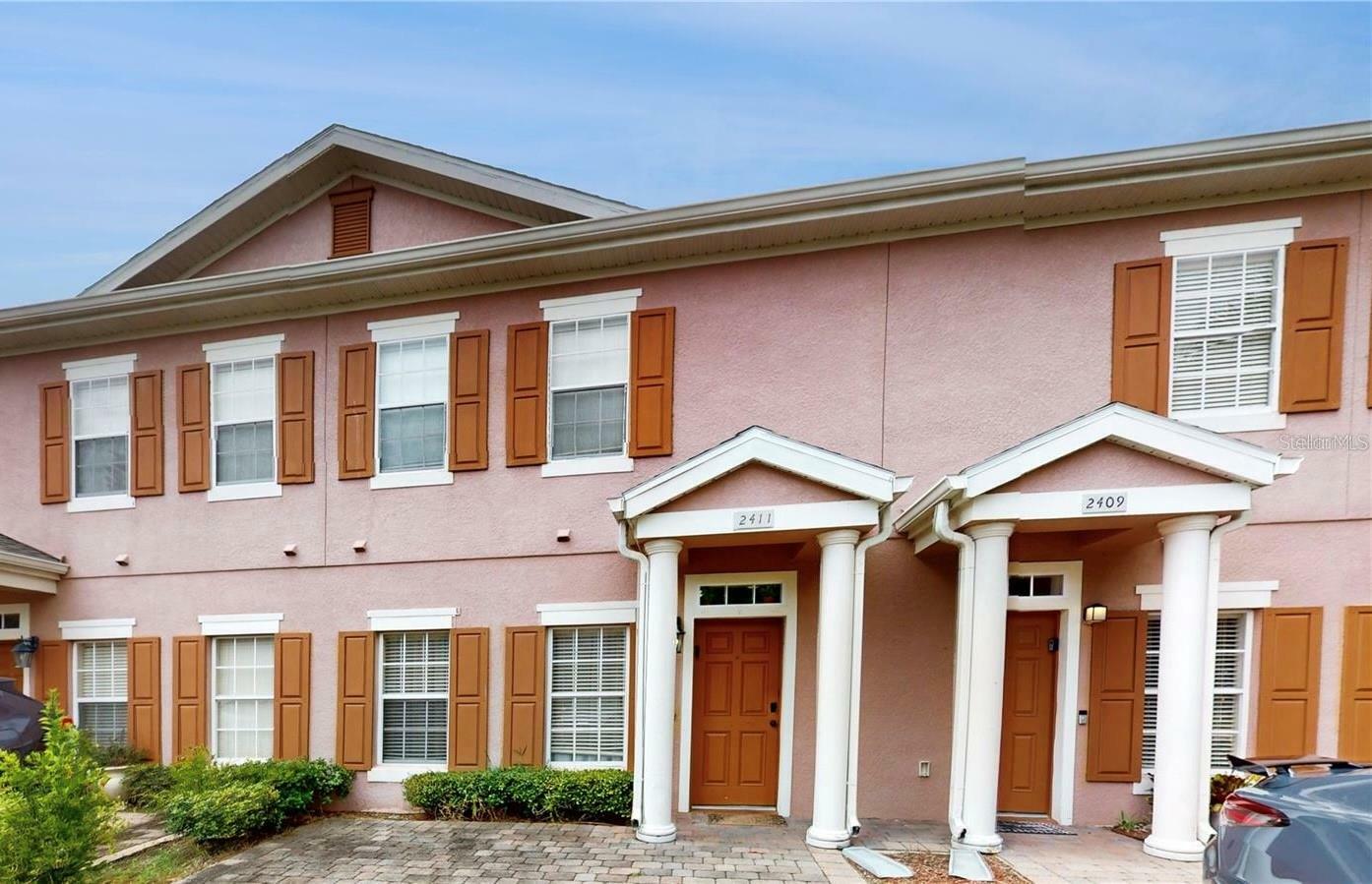 Property Photo: 2411 Caravelle Circle FL 34746