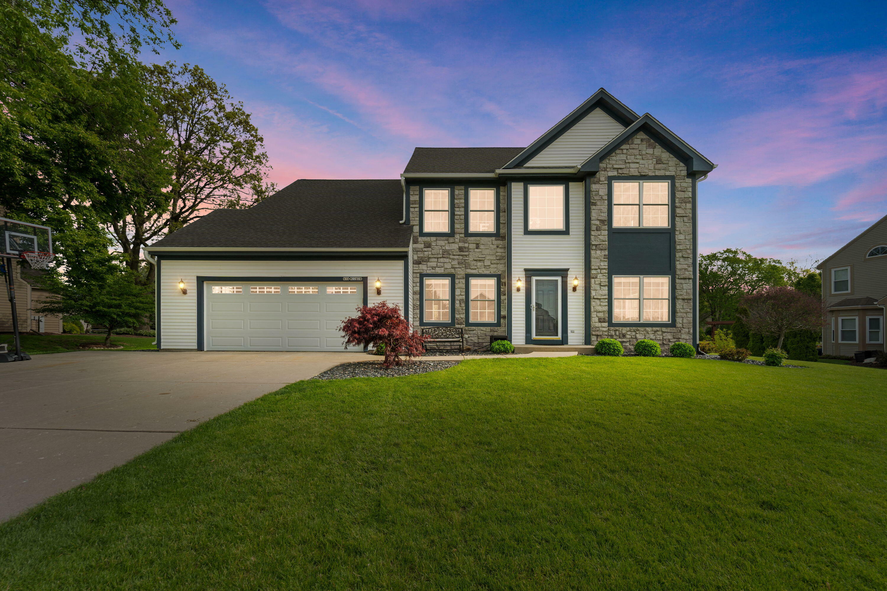 Property Photo: N73w22620 Edgewood Ln WI 53089