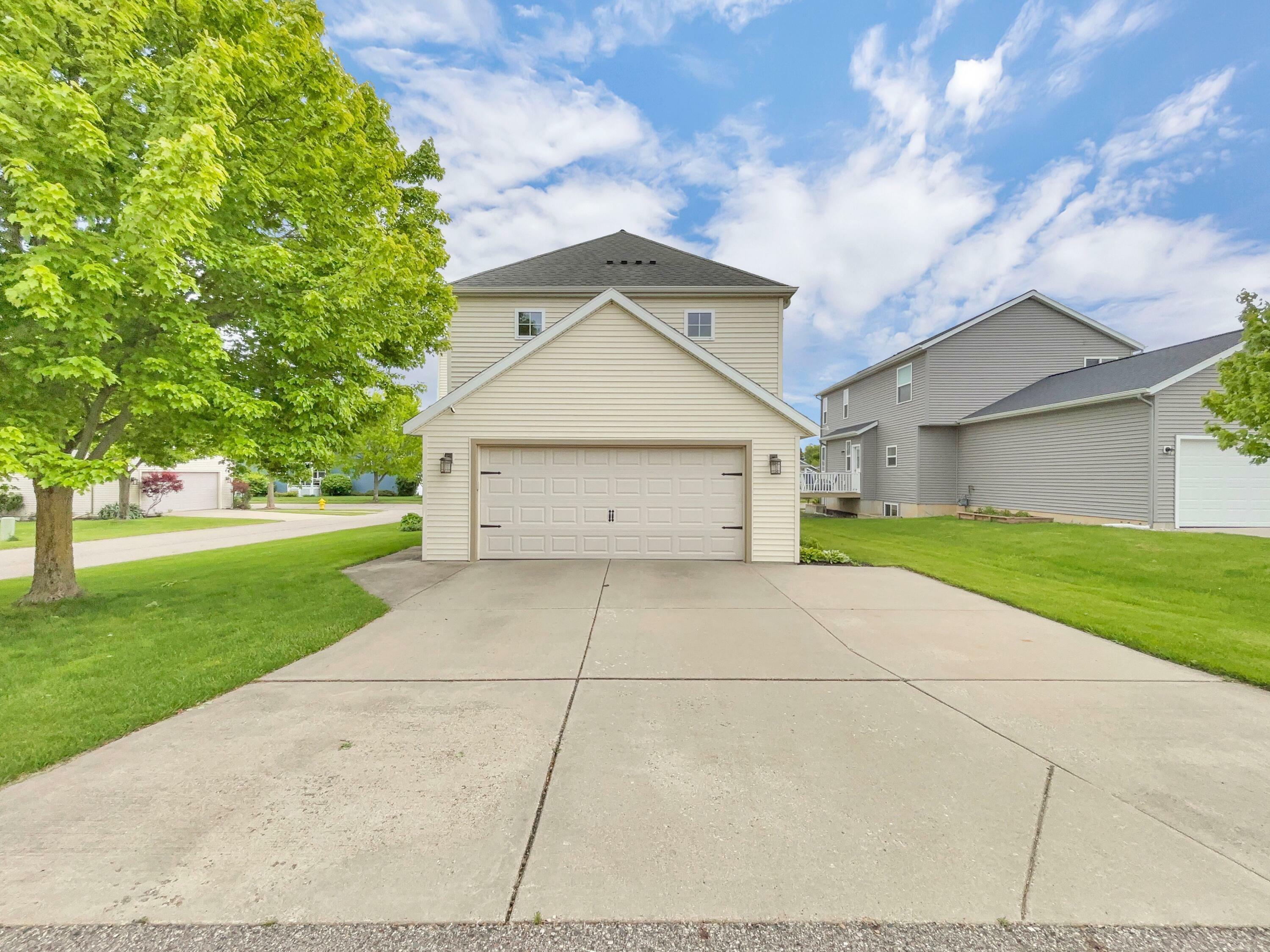 Property Photo: 4315 Astoria Avenue SE MI 49512
