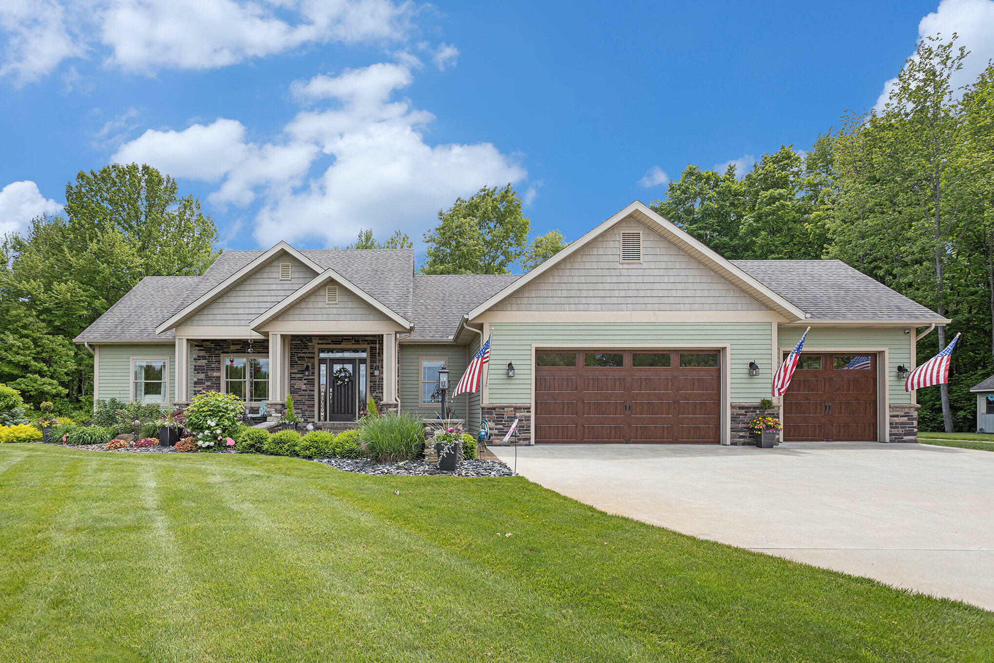 Property Photo: 33515 28th Avenue MI 49079