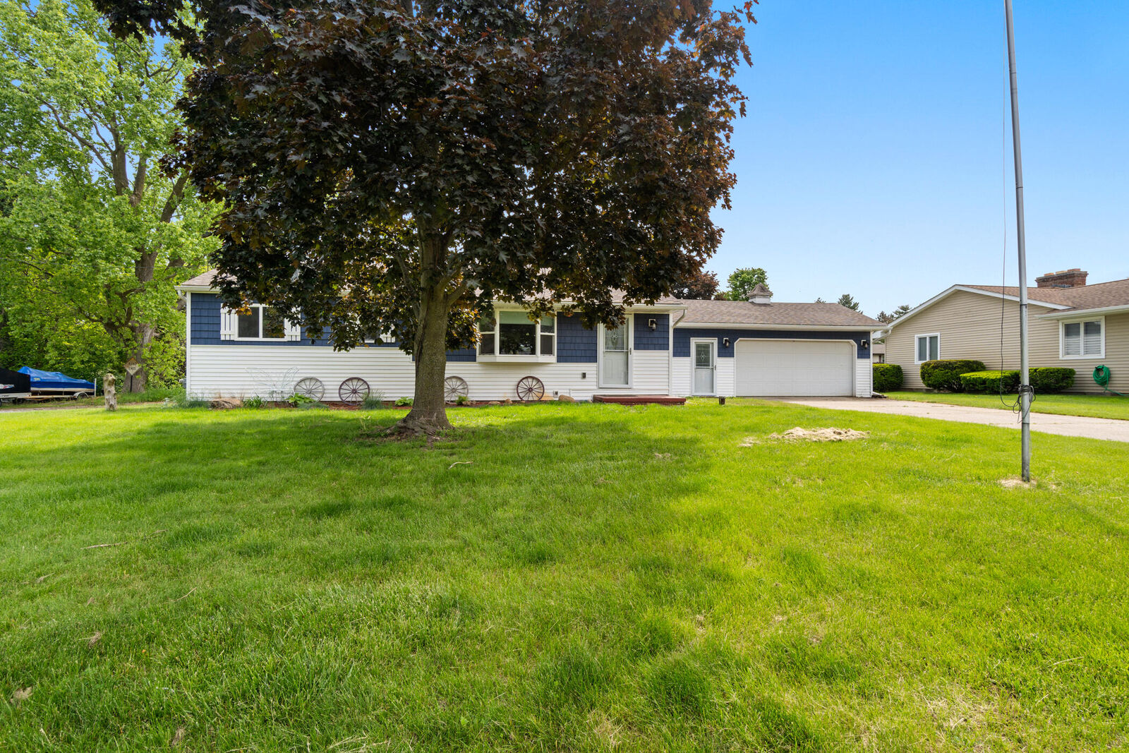 Property Photo:  3401 Stella Drive  MI 49201 