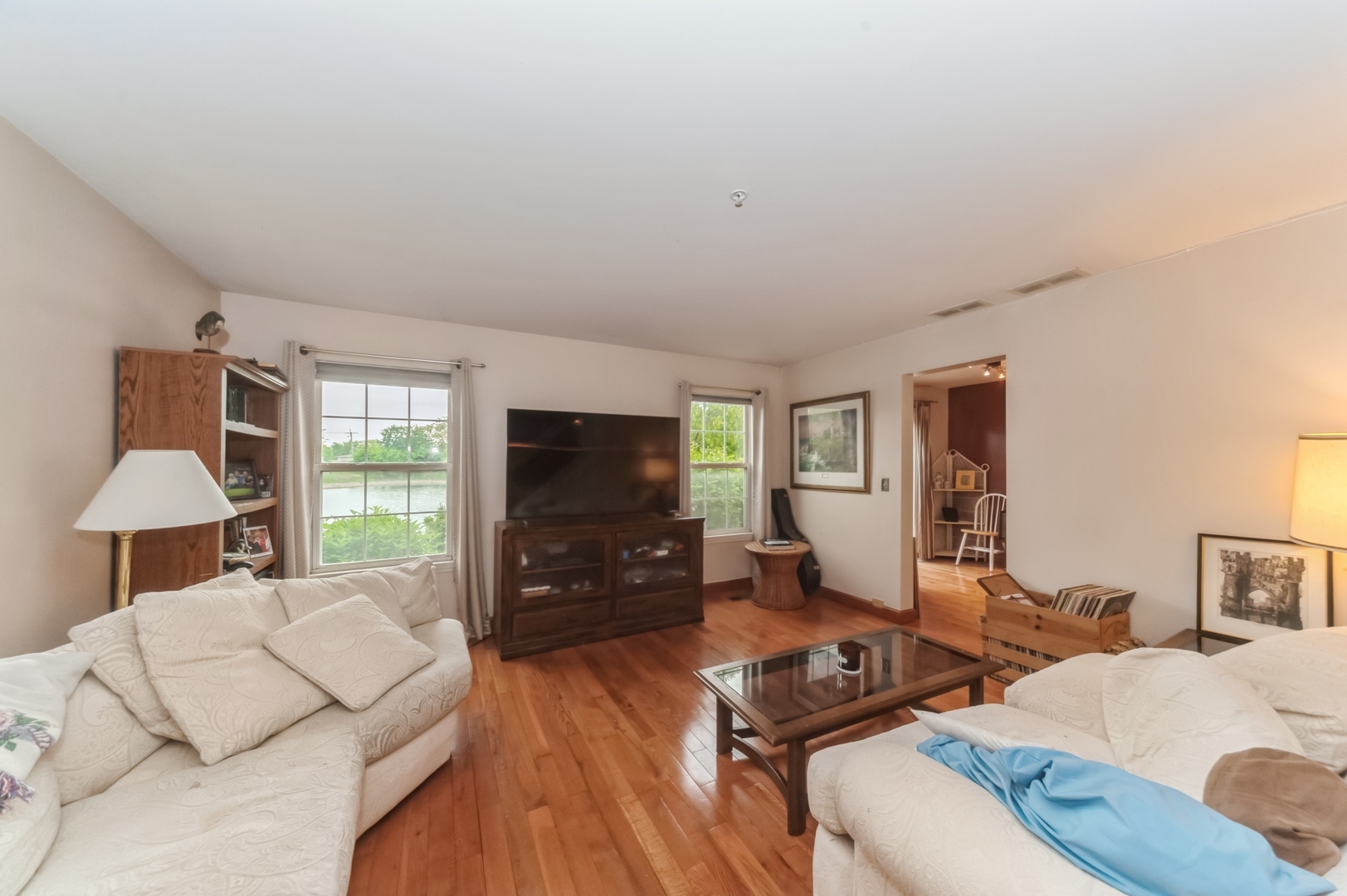Property Photo: 1431 Orleans Drive IL 60060