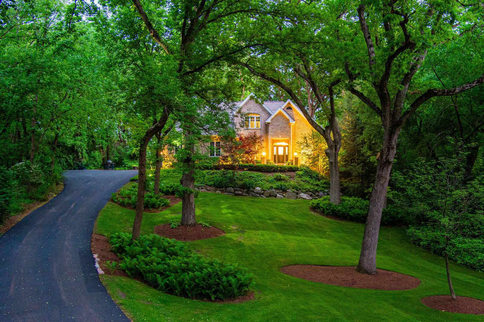 Property Photo: 41W877 Hunters Ridge IL 60175