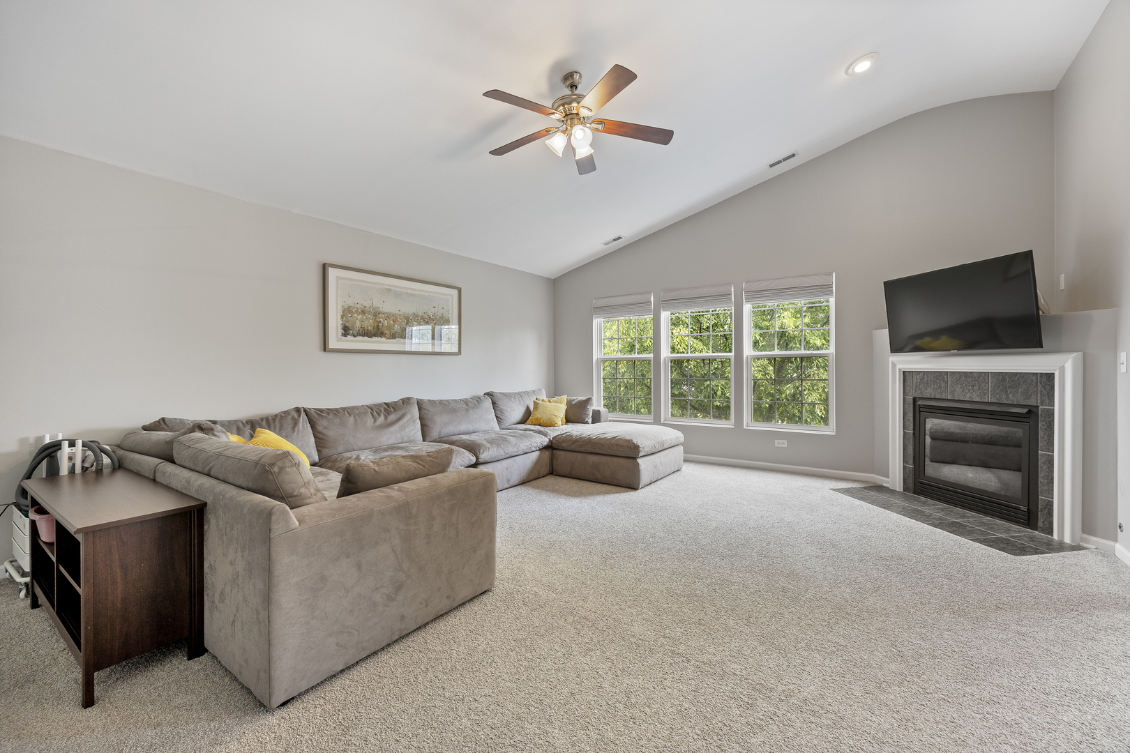 Property Photo: 3132 Ollerton Avenue IL 60502