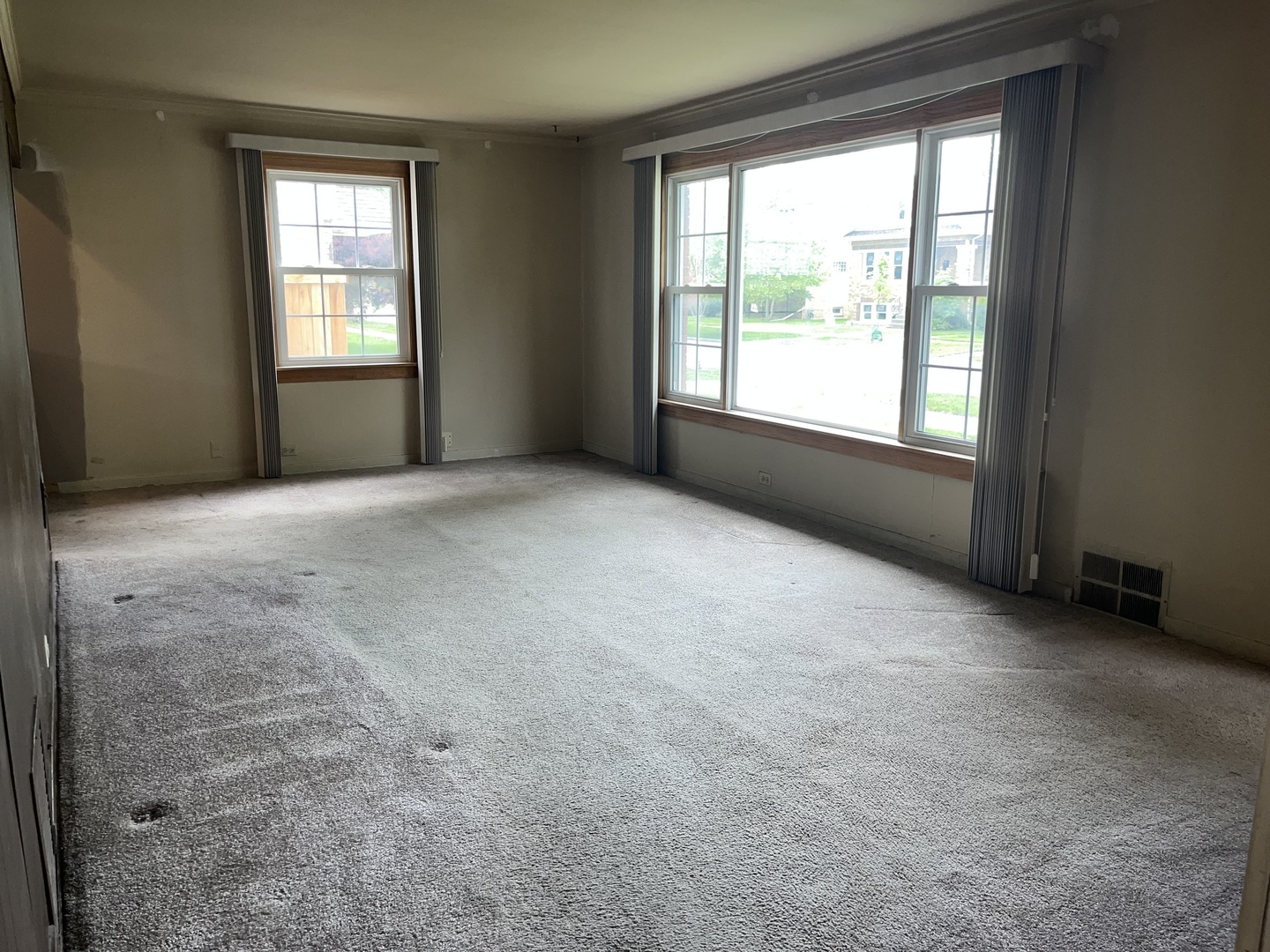 Property Photo: 3123 Arthur Avenue IL 60513