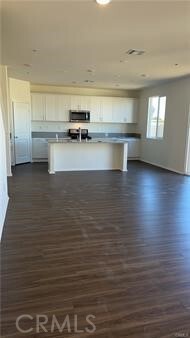Property Photo: 14693 Gulfstream Lane CA 92553