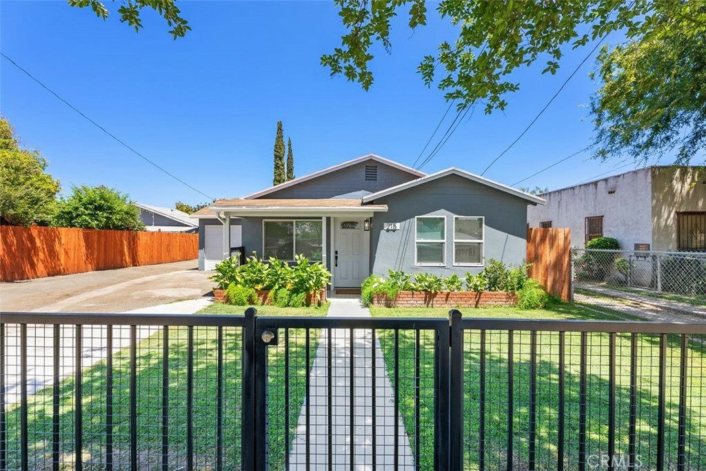 Property Photo: 217 N McClay Street CA 92701