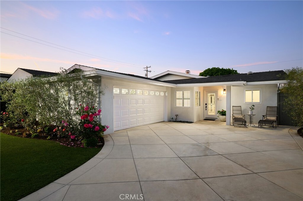 Property Photo:  270 Cecil Place  CA 92627 